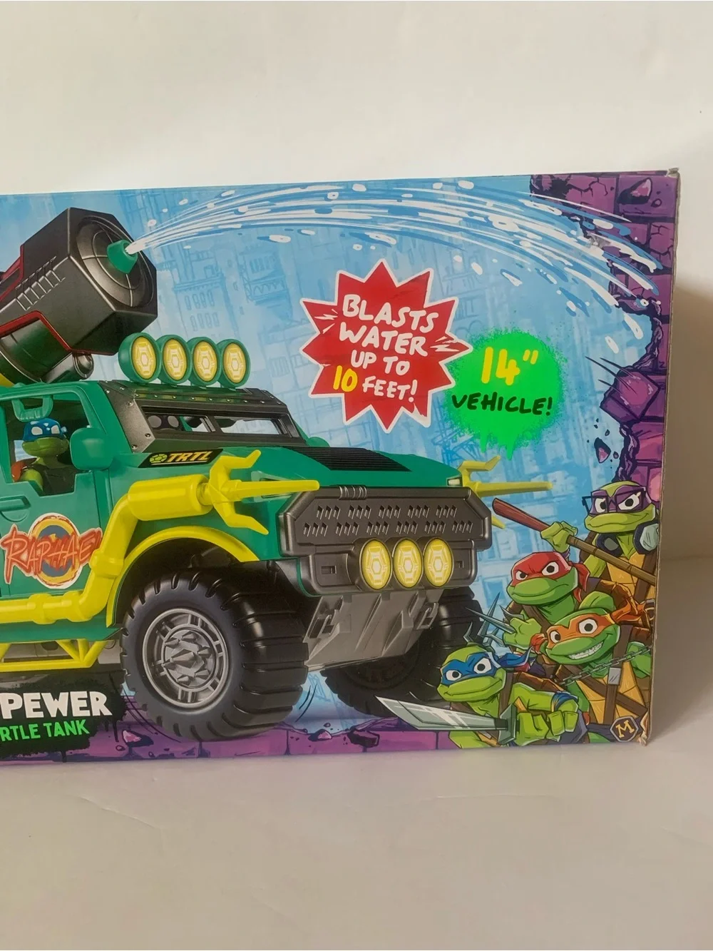 NIB. NICKELODEON TMNT Sewer Spewer Armored Turtle Tank